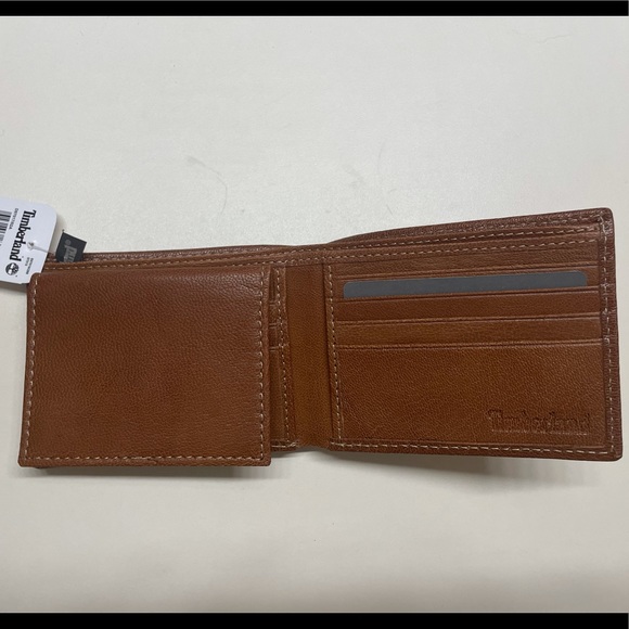 SOLD! TIMBERLAND 💯Genuine Leather RFID Blocking Passcase Security Men Wallet - Picture 2 of 10